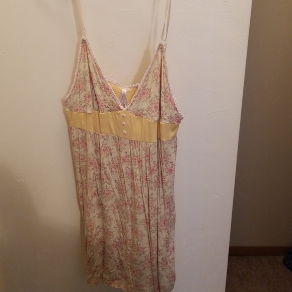 Old Navy Other - Yellow with flowers chemise